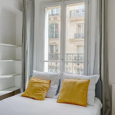 629 Damremont - Superbe A Apartment