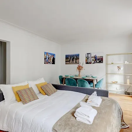 629 Damremont - Superbe A Apartment